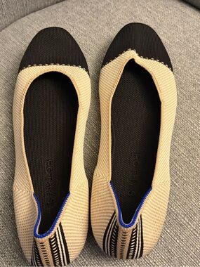 Beige and Black Women's Knit Ballet Flats
